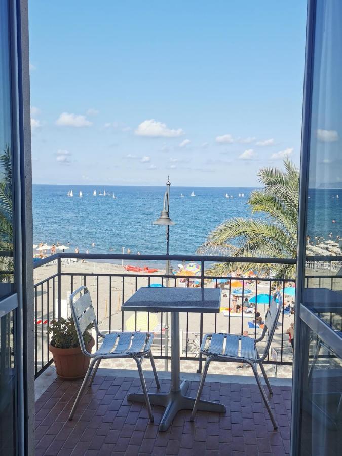 Albium Hotel Albenga Kültér fotó