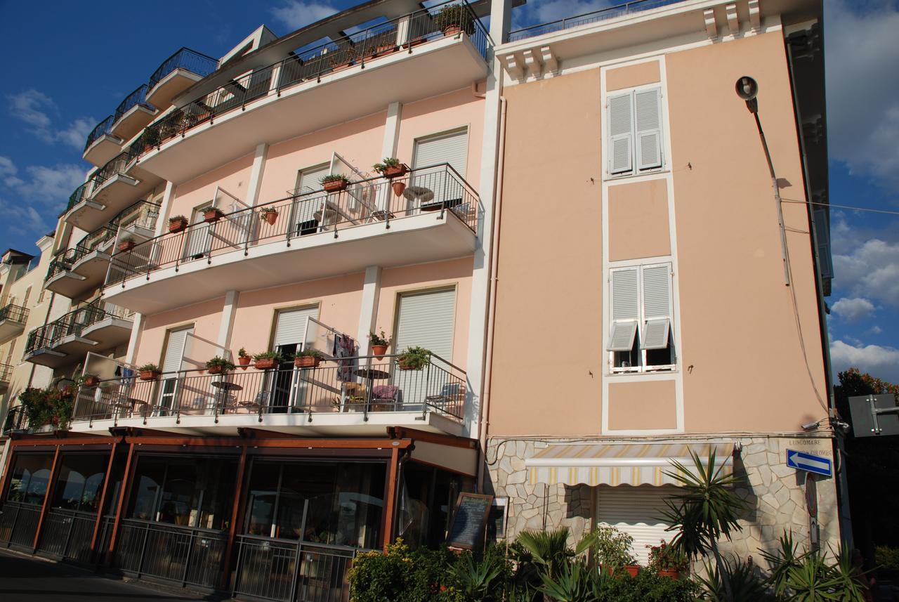 Albium - Hotel Sul Mare Albenga Kültér fotó