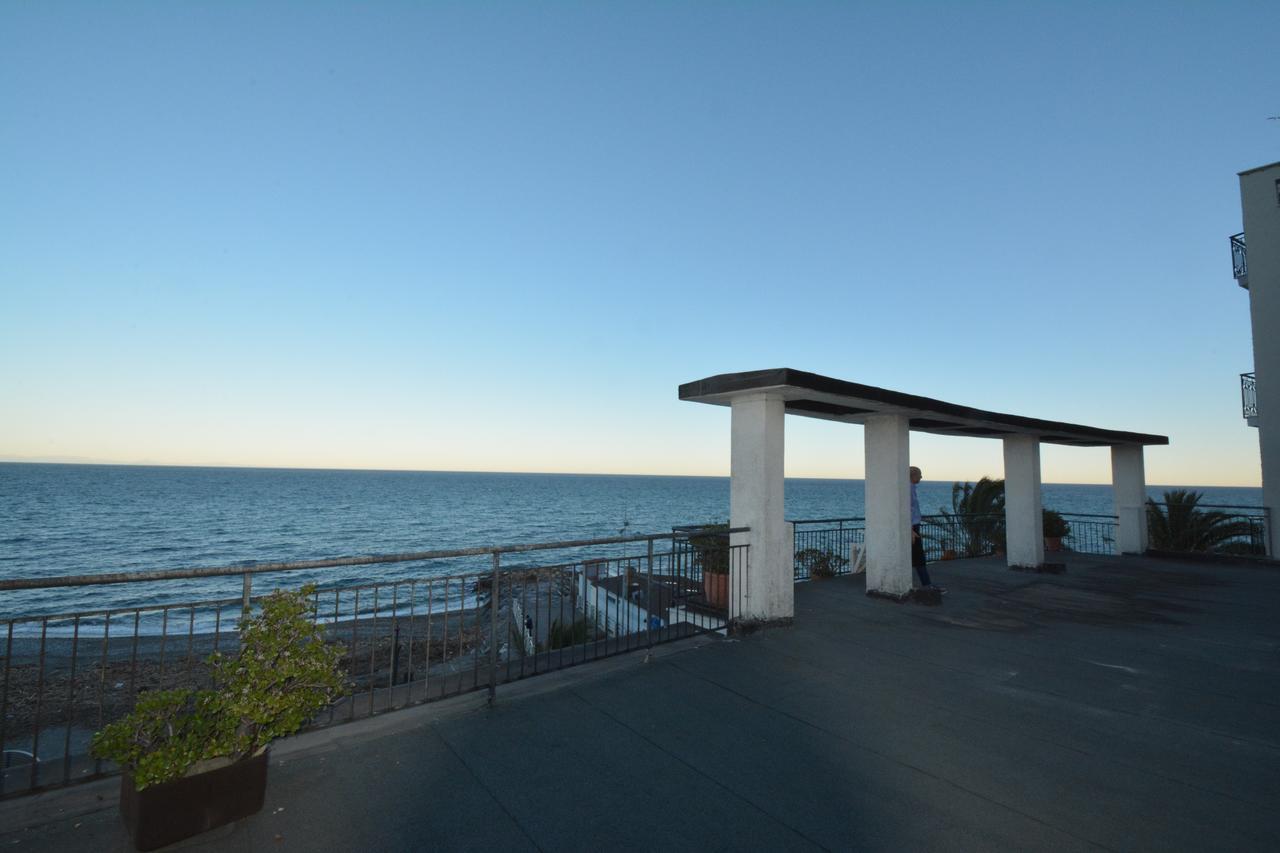 Albium Hotel Albenga Kültér fotó
